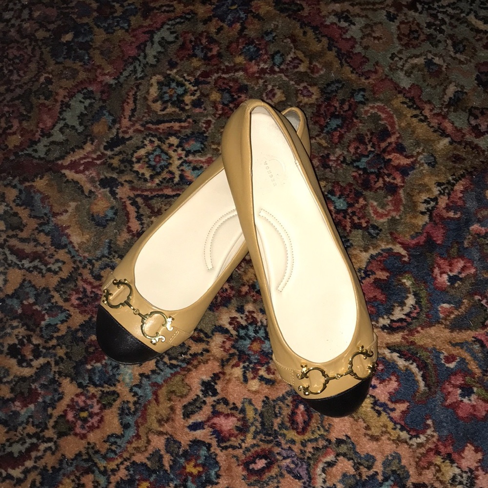 C. Wonder Elegant Flats